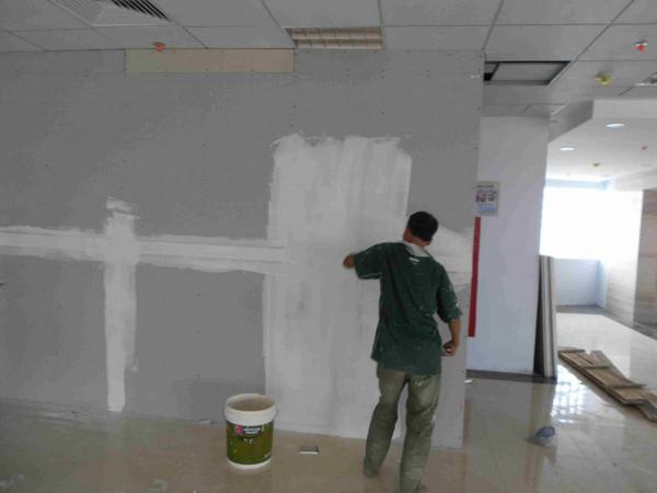 cách sơn lại tường cũ
