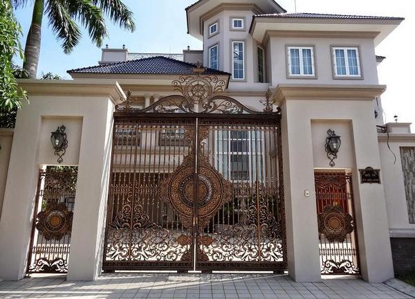 Màu sơn cổng đẹp - Bắt nguồn từ cách sơn chuẩn